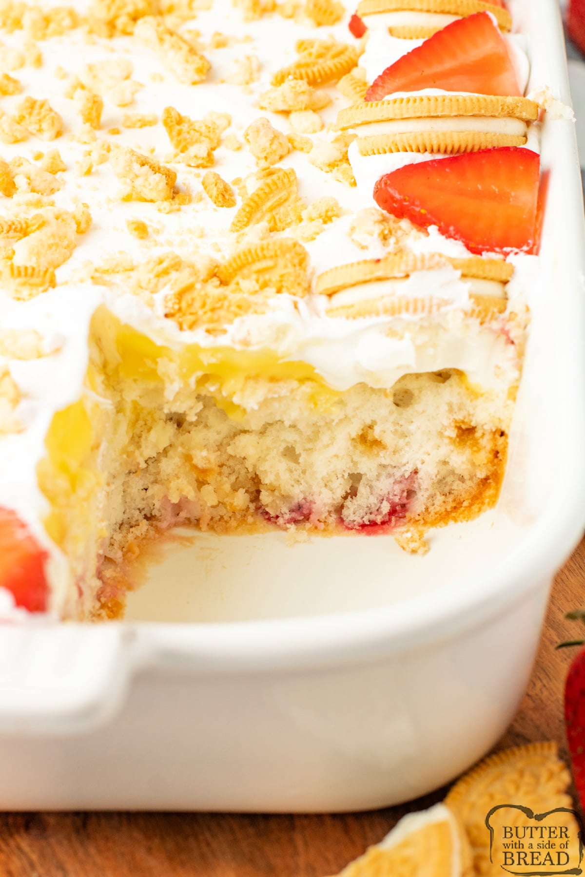 Cake made with Golden Oreos, vanilla pudding, and strawberries.