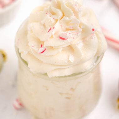 making peppermint whipped cream