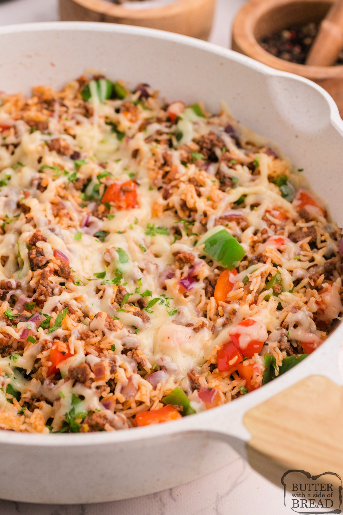 Unstuffed Pepper Skillet delivers all the flavor of stuffed peppers in an easy one-pan dinner made with beef, rice, and peppers.